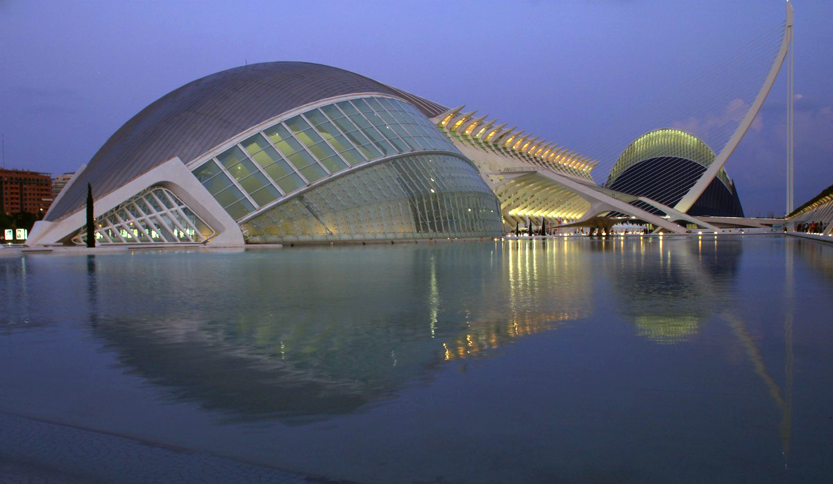 City of art and science in the evening 2 - Valencia