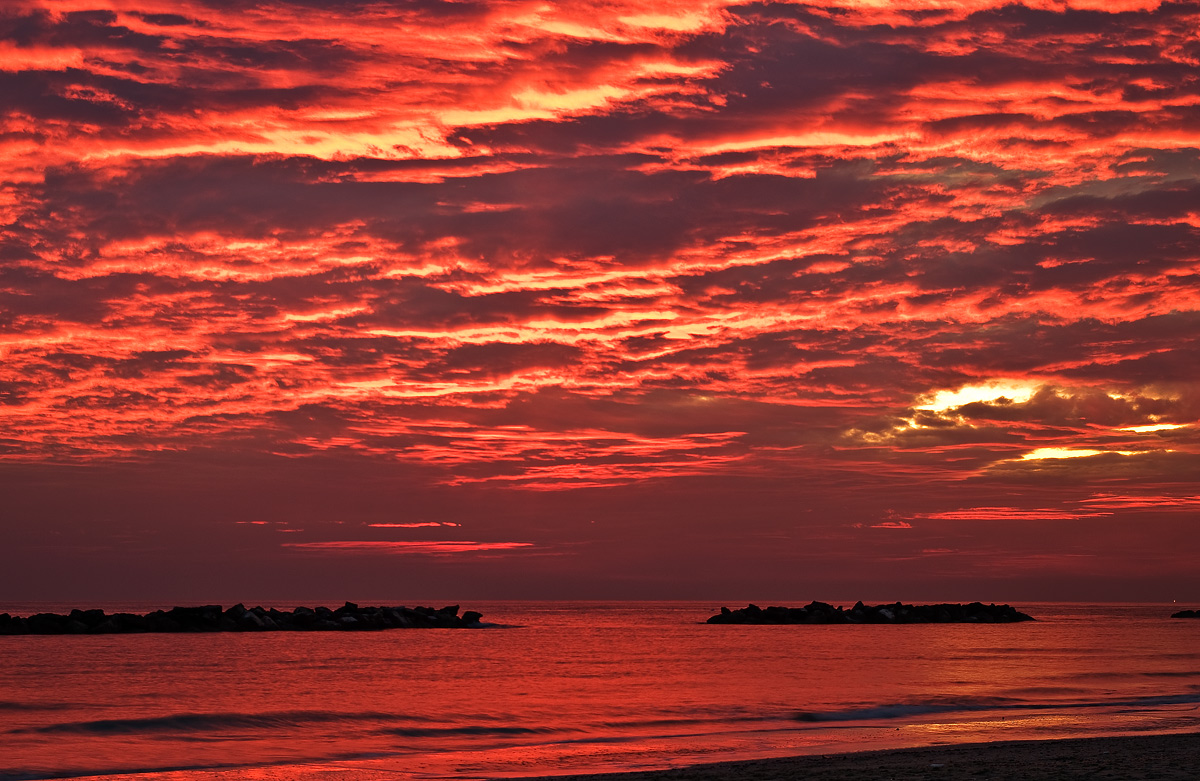 Red Dawn - Porto San Giorgio (fm)