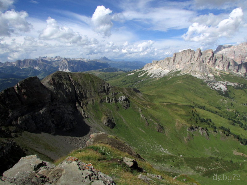 Col di Lana visto dalla cima
