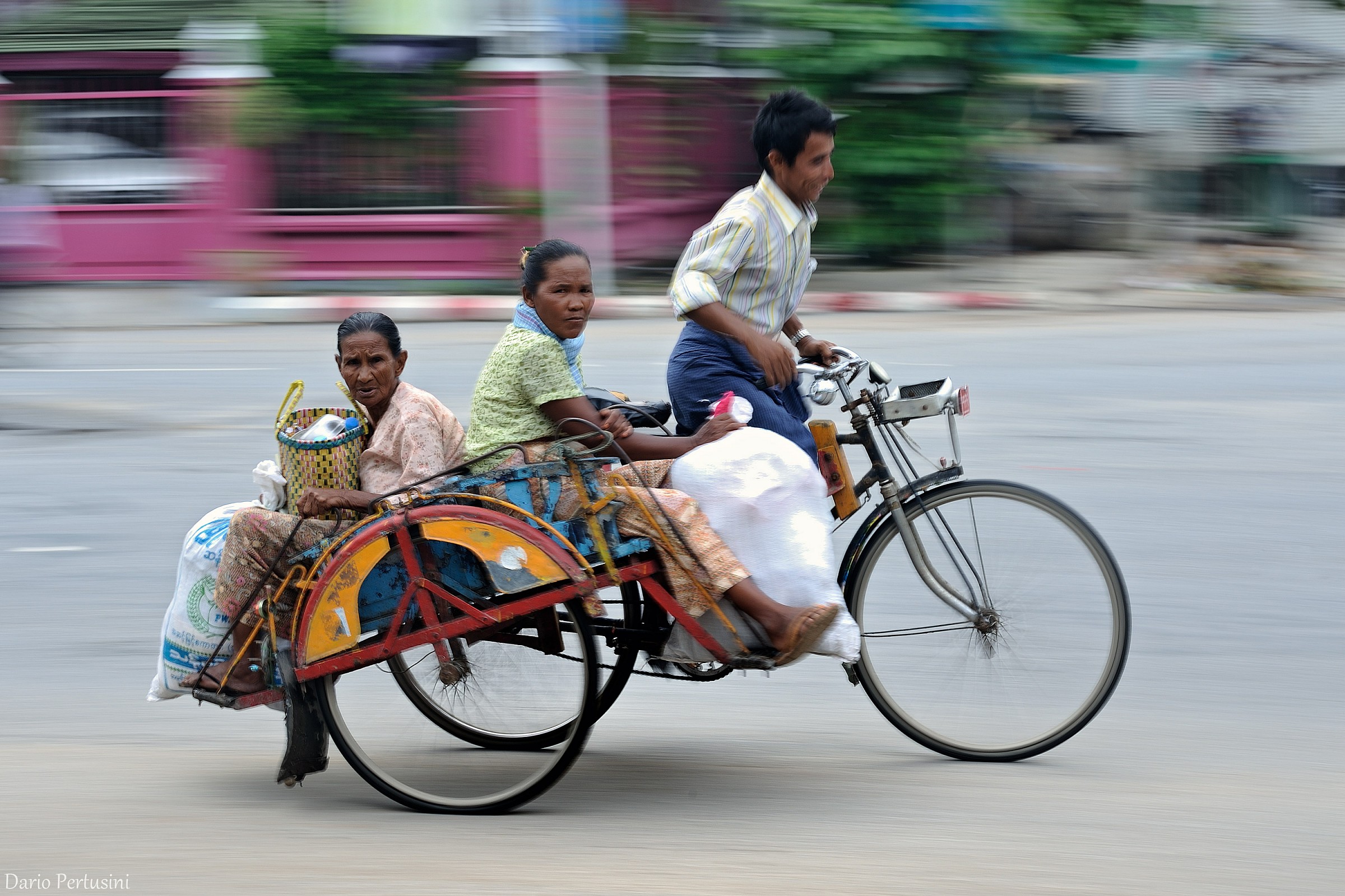 Panning to Mandalay (Burma)