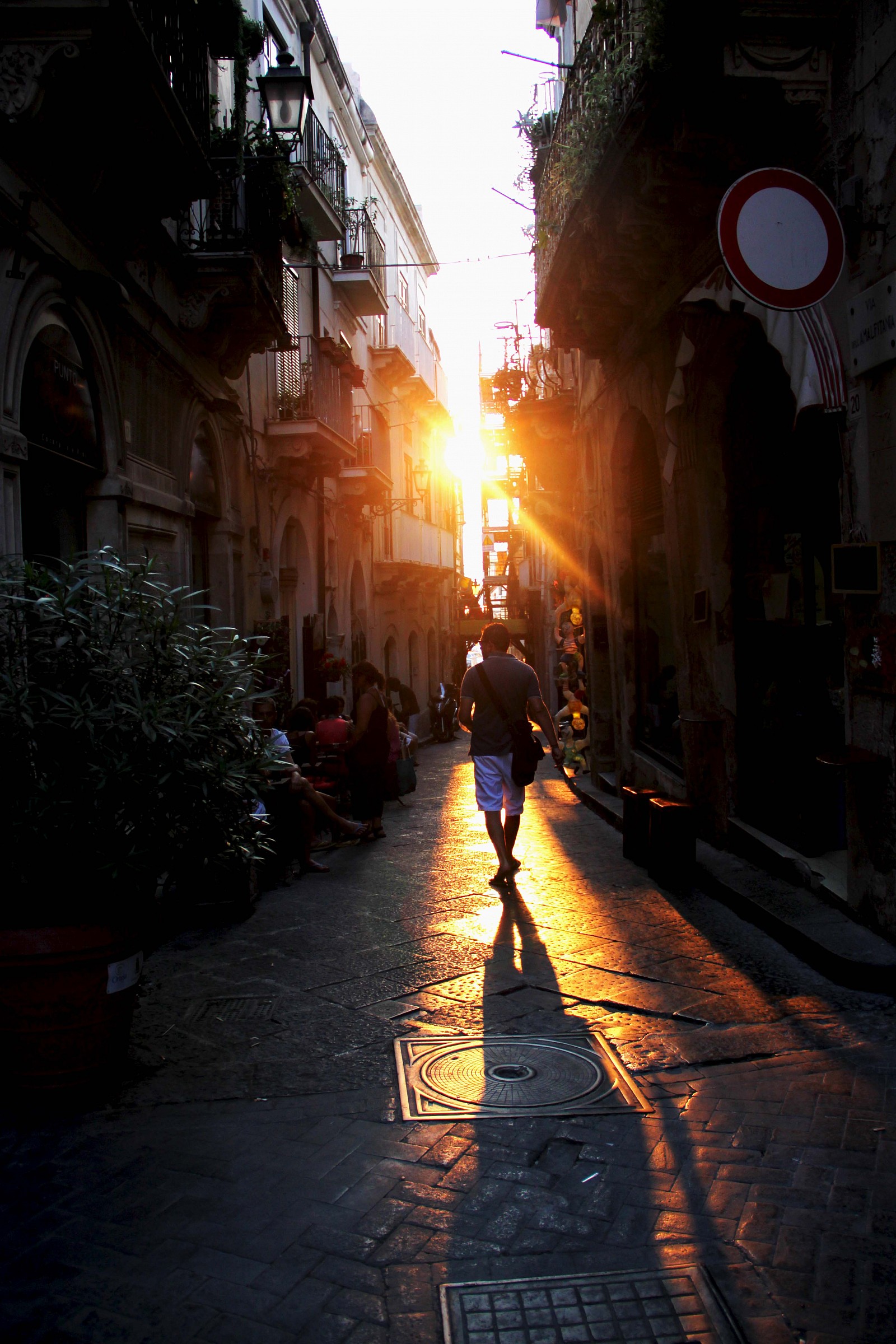 In the streets of Ortigia (sr)