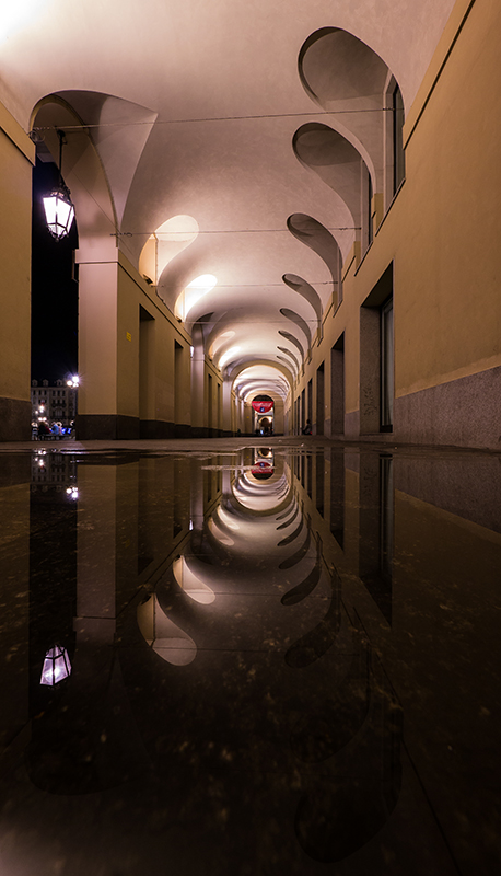 I portici di Piazza Castello