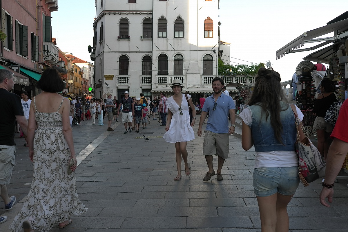 mini, maxi and short ......