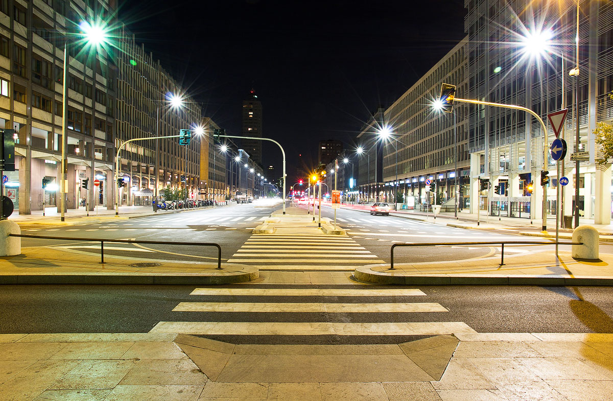 Milano by night