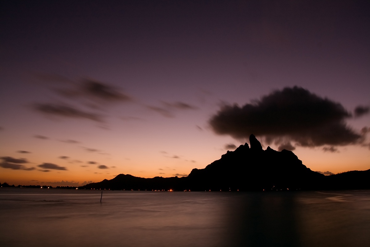 Tramonto a Bora Bora