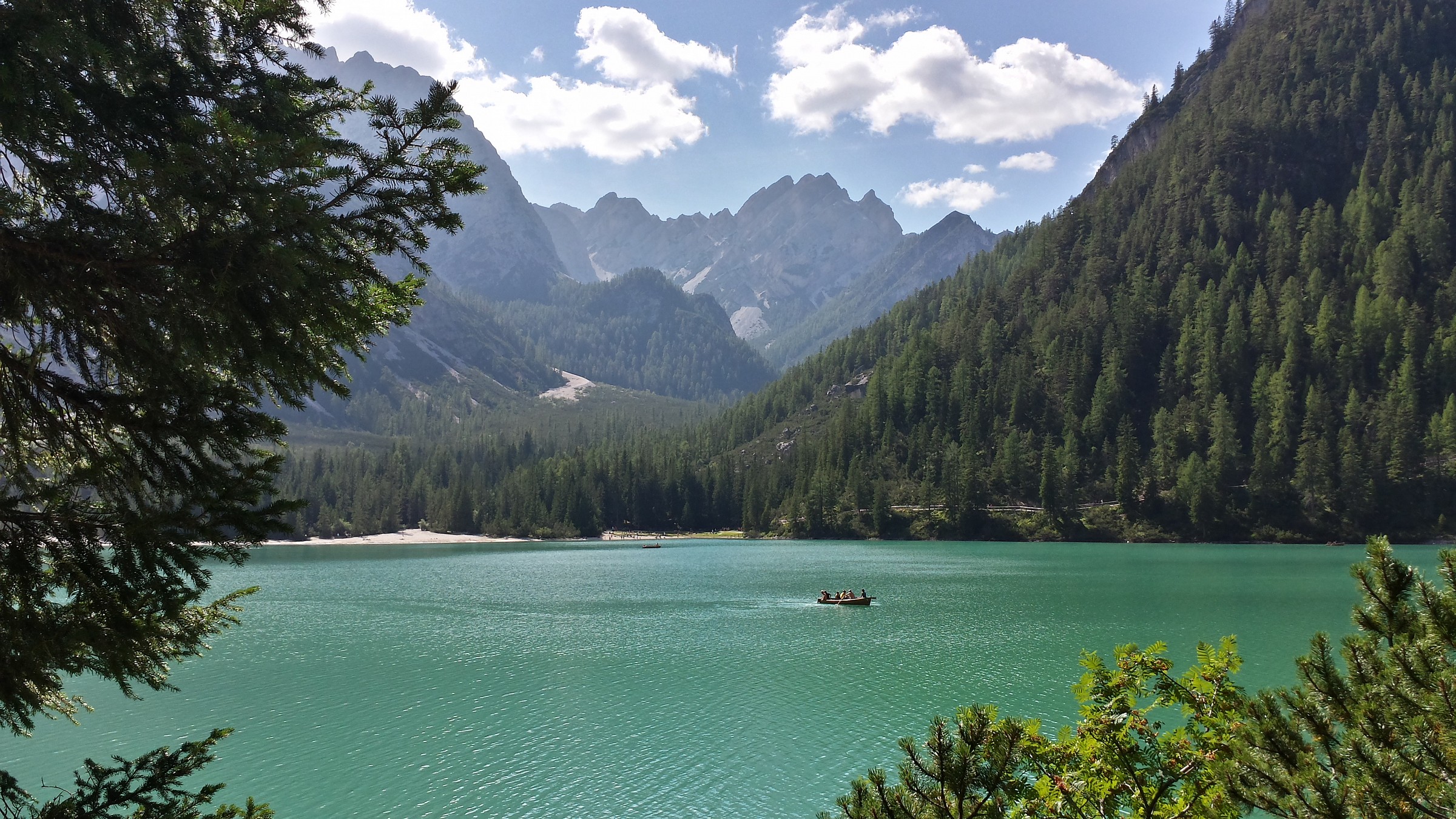 A glimpse of paradise ...... Lake Braies BZ.