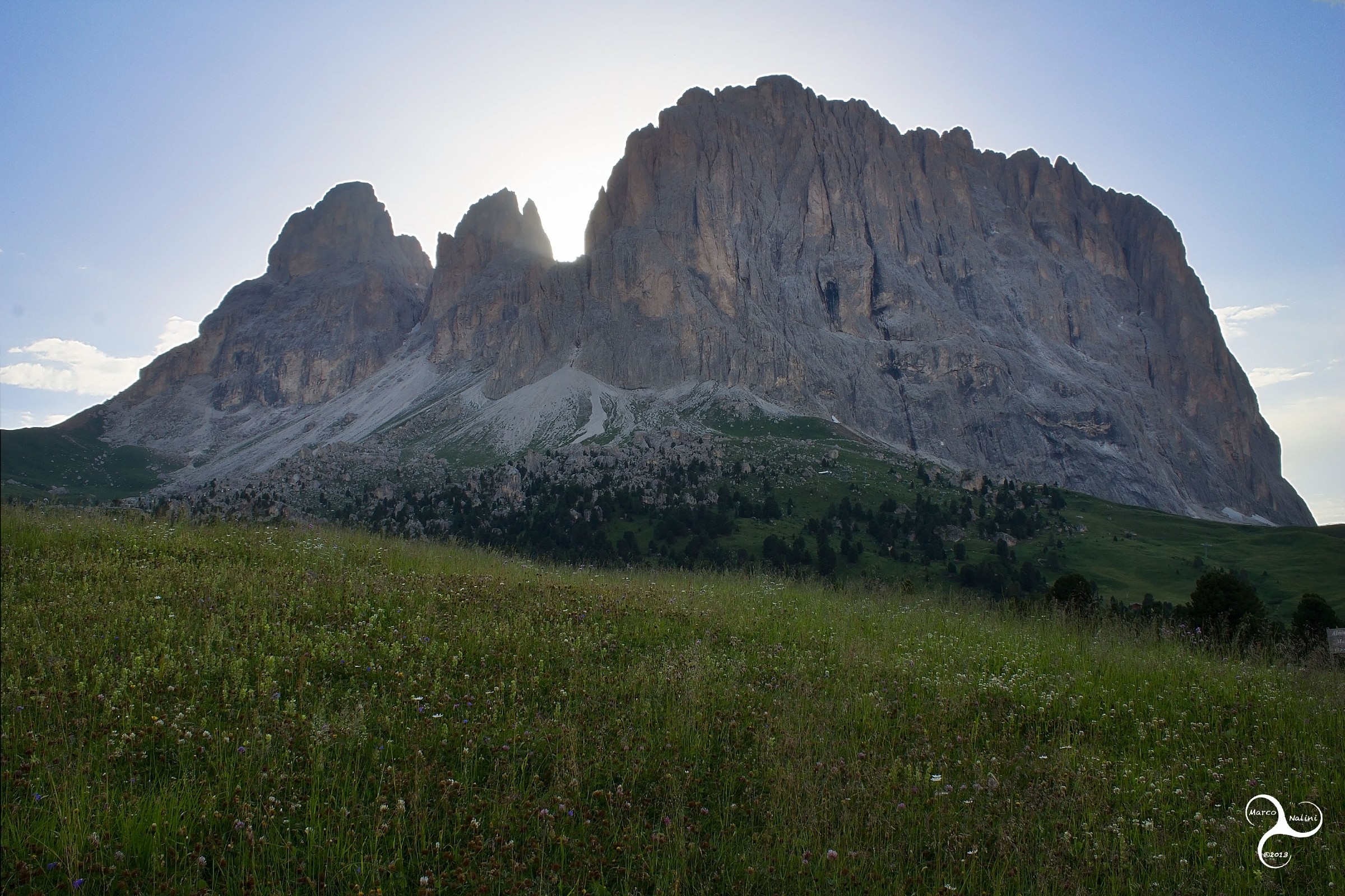 Raggi tra il Sassolungo