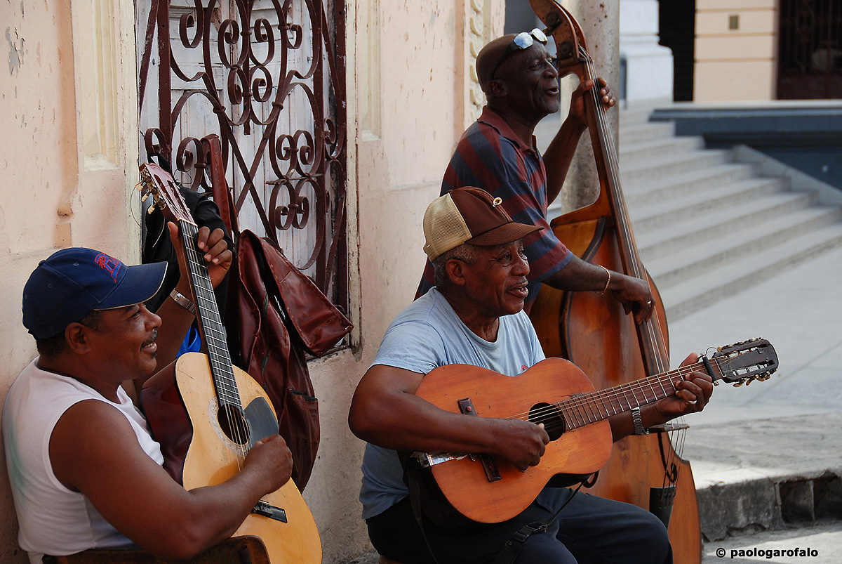 ...de tu querida presencia