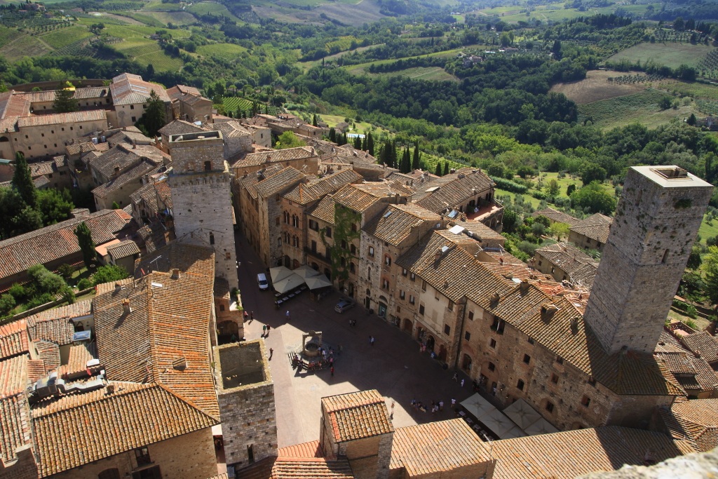 Piazza della Cisterna