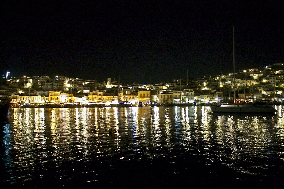 Luci notturne a Poros