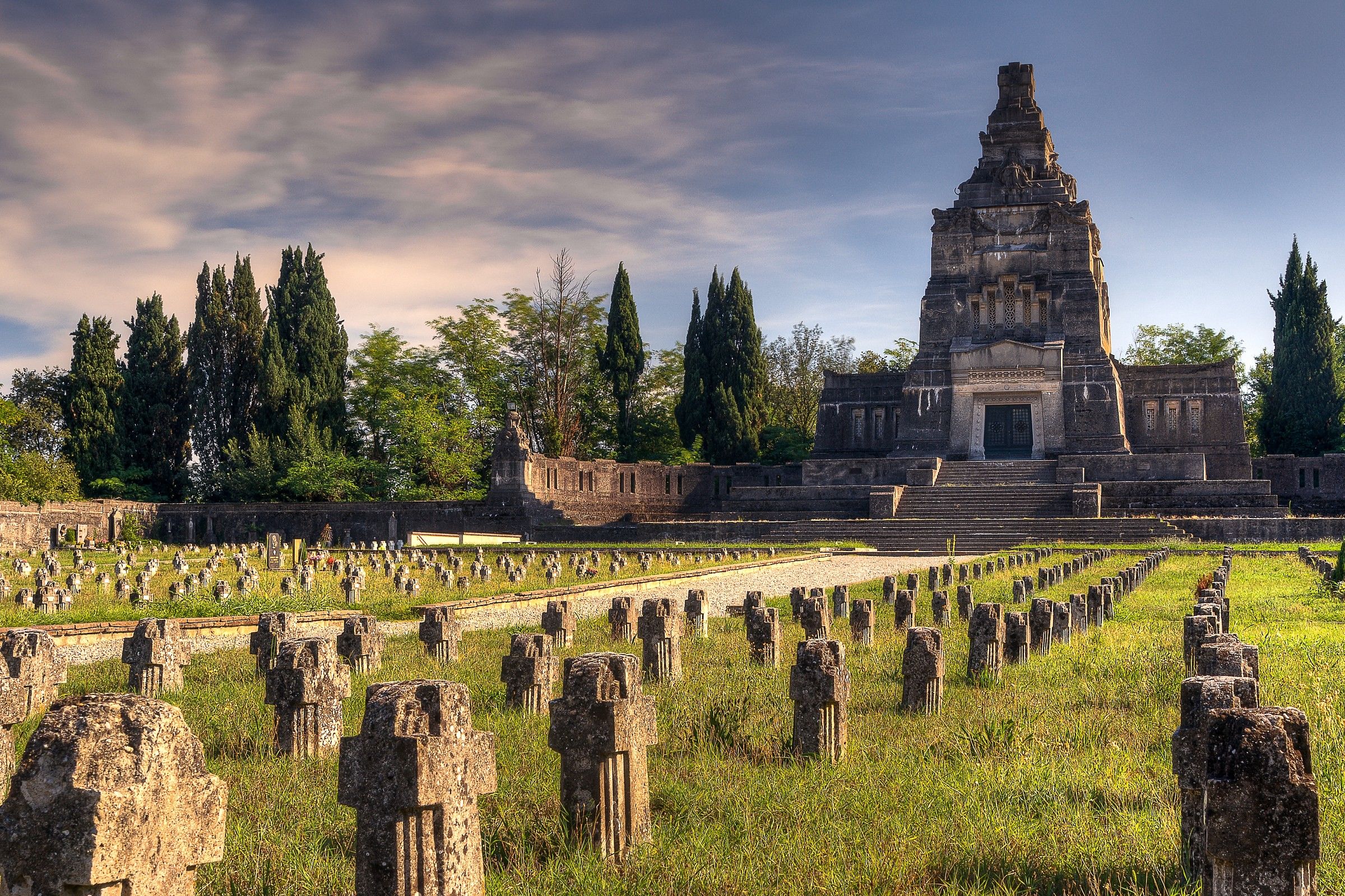 Cimitero, Crespi d'Adda.