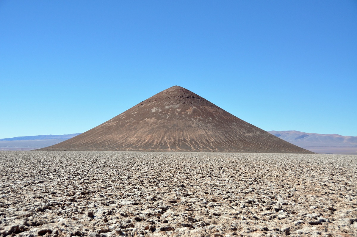 Tolar large, the volcanic cone