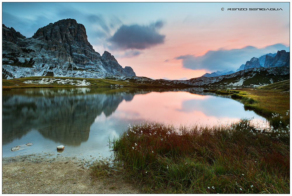 Sunrise from the hut Locatelli ... 3 peaks!