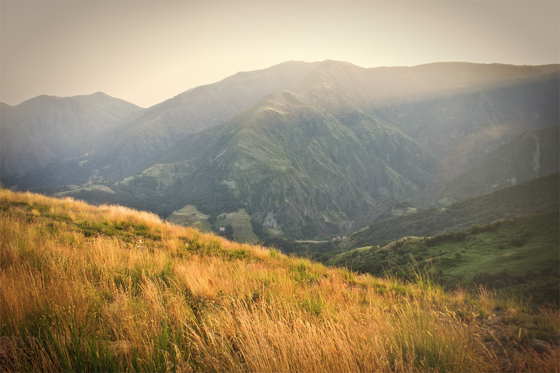 Faiallo Pass - Soft Light ...
