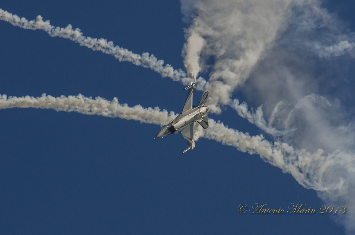 Belgian f-16 demo team