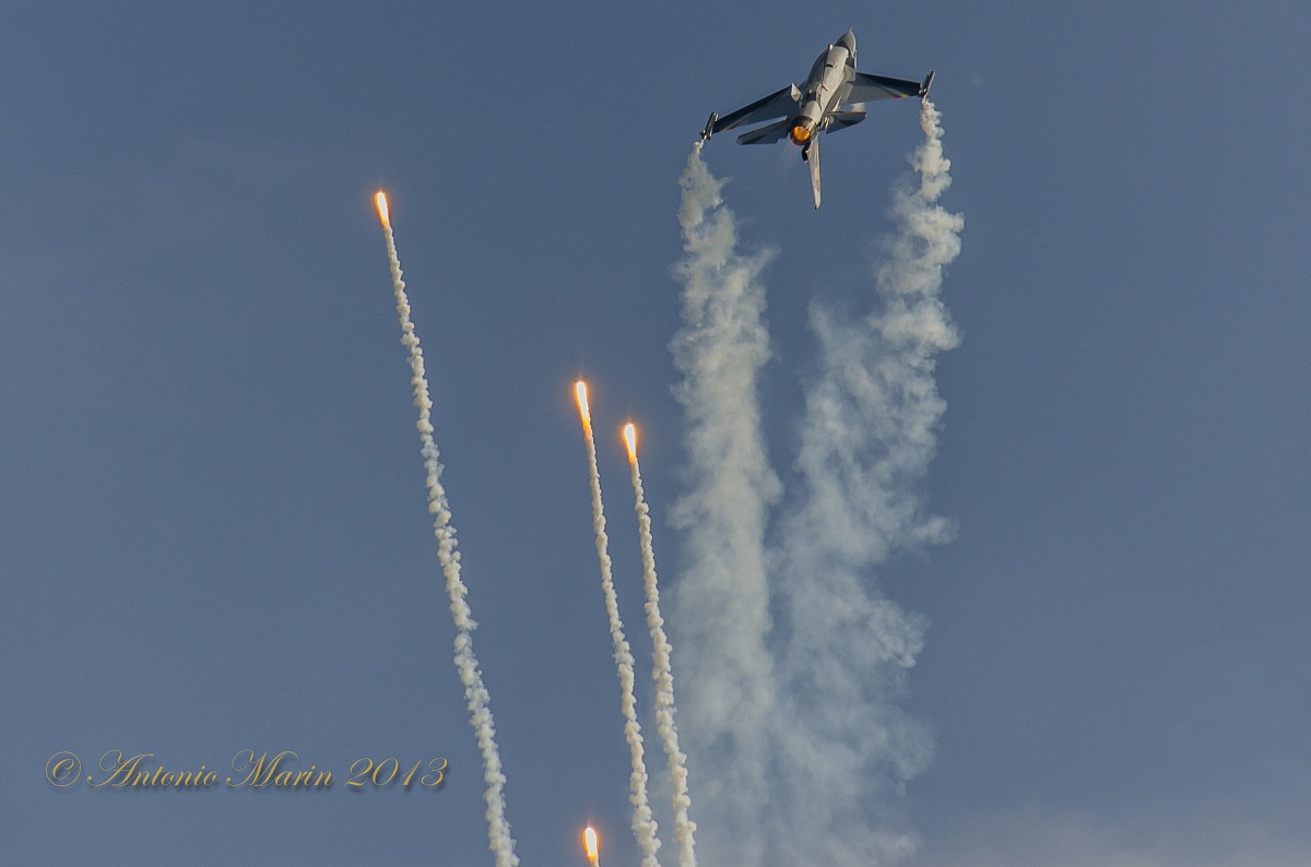 Belgian f-16 demo team