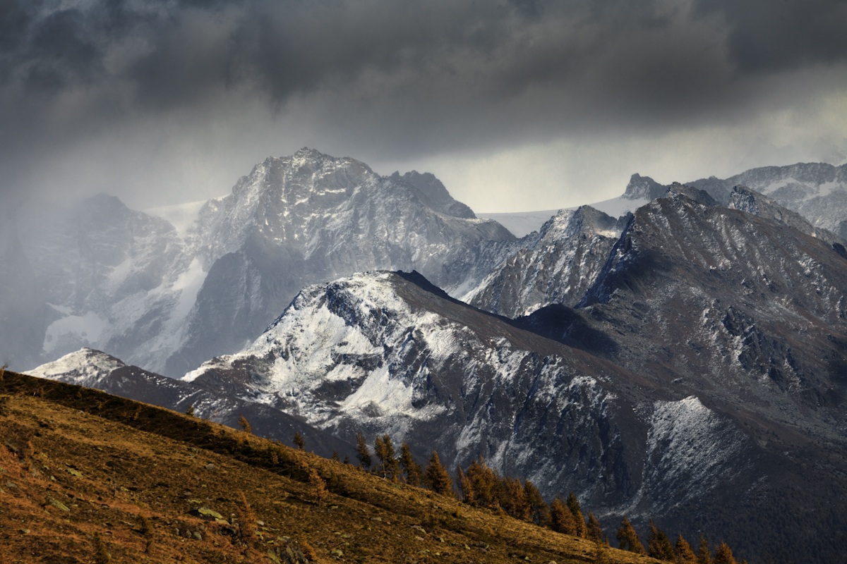 Bufera di neve in Adamello...