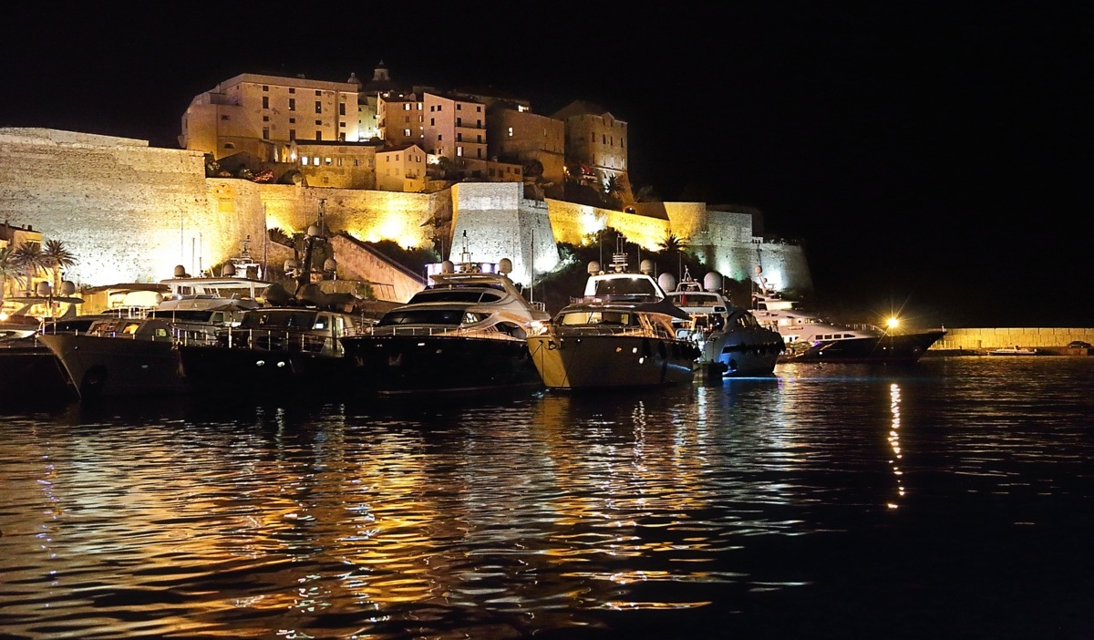Night at the port of Calvi