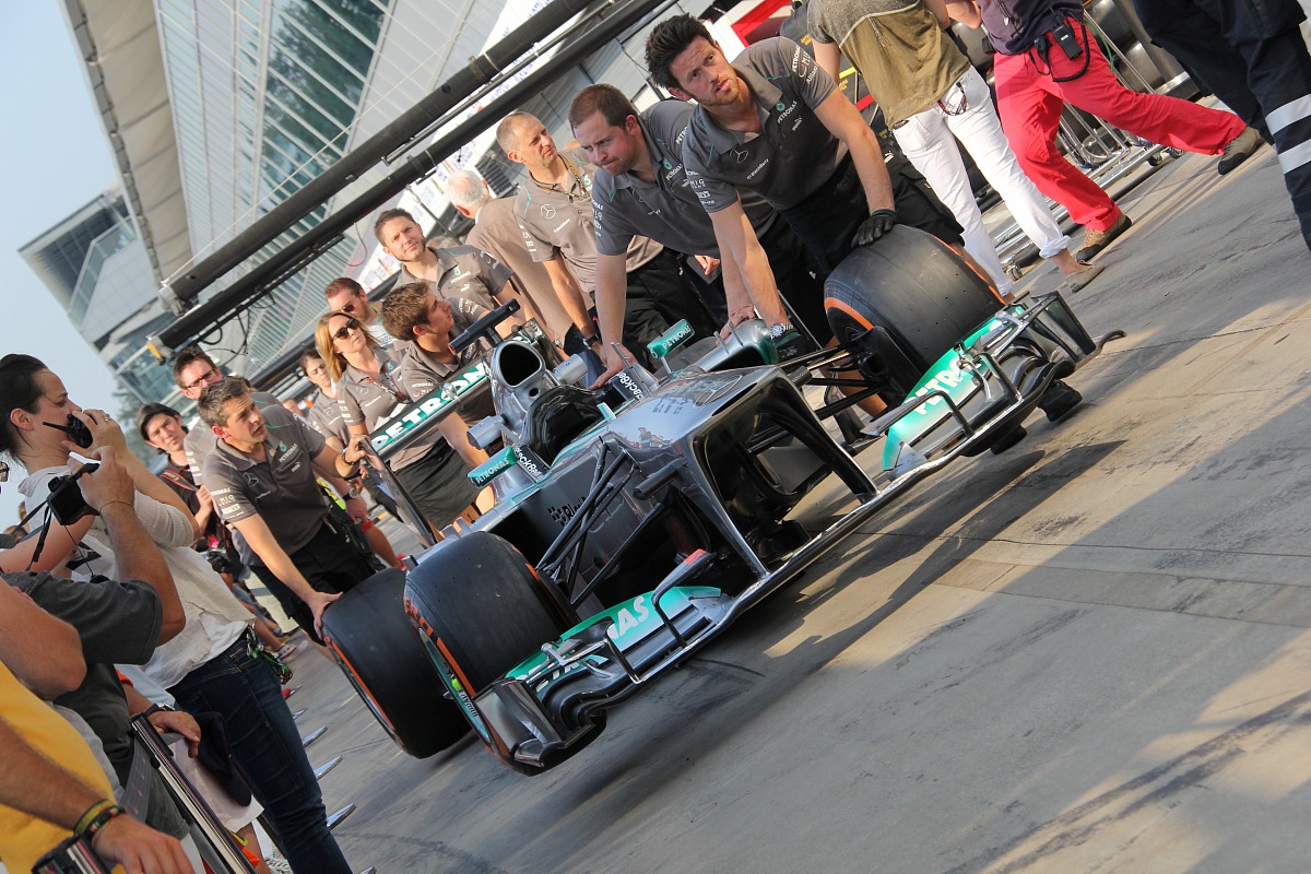 Mercedes W04 alle verifiche