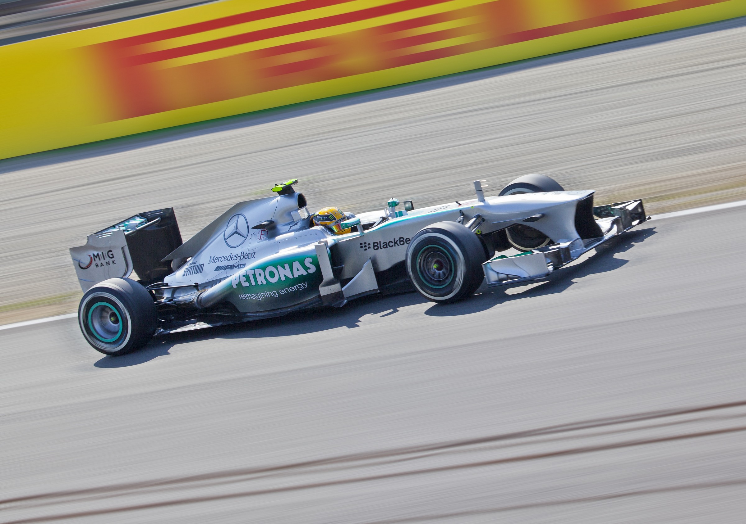 Lewis alla Parabolica