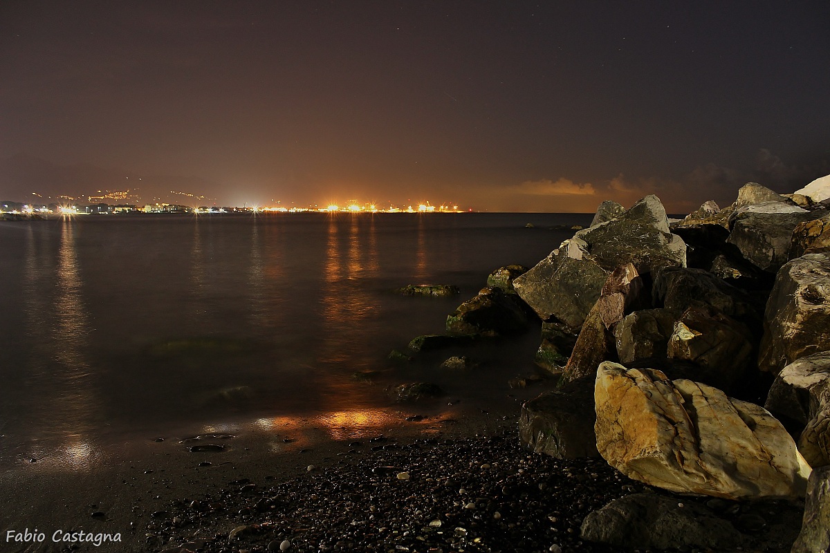 Tra scogli e riflessi