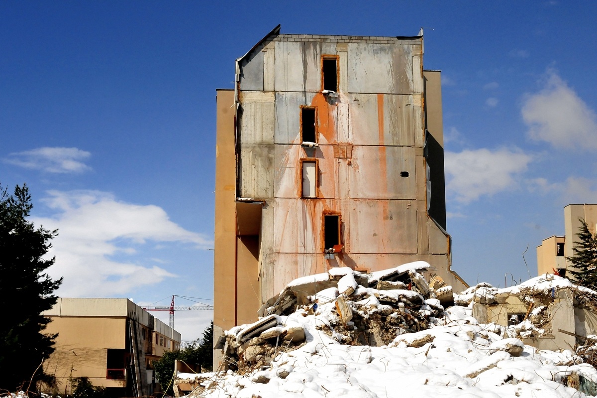 Demolition of buildings L'Aquila