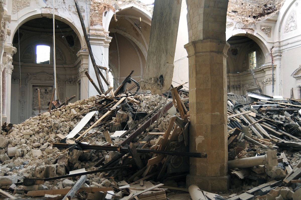 the basilica of Collemaggio L'Aquila