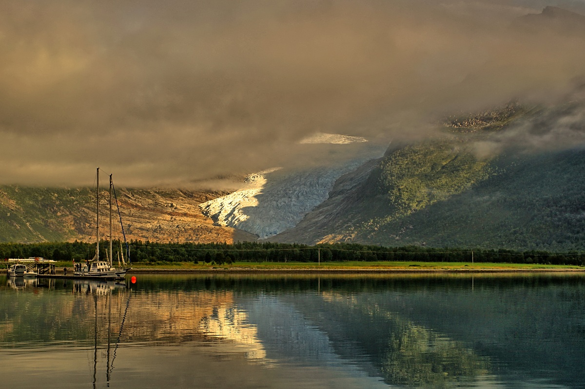 Fiordo  Holand ghiacciaio Svartisen
