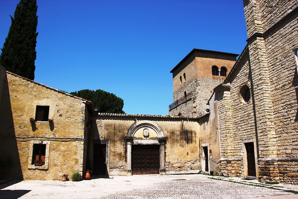 Abbazzia benedettina di Farfa, Fara in Sabina