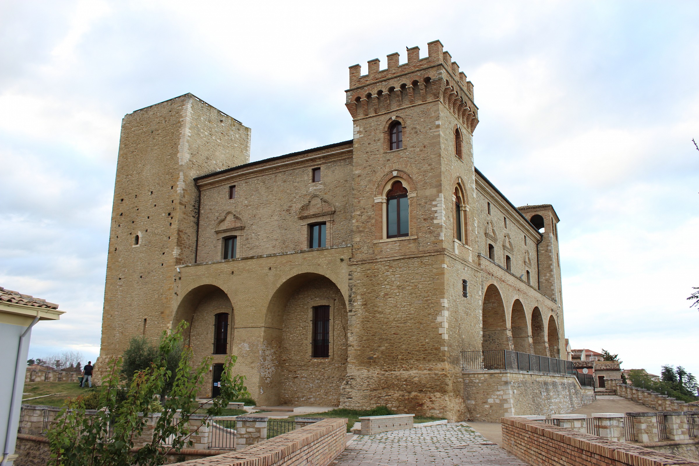 Castello Teatino