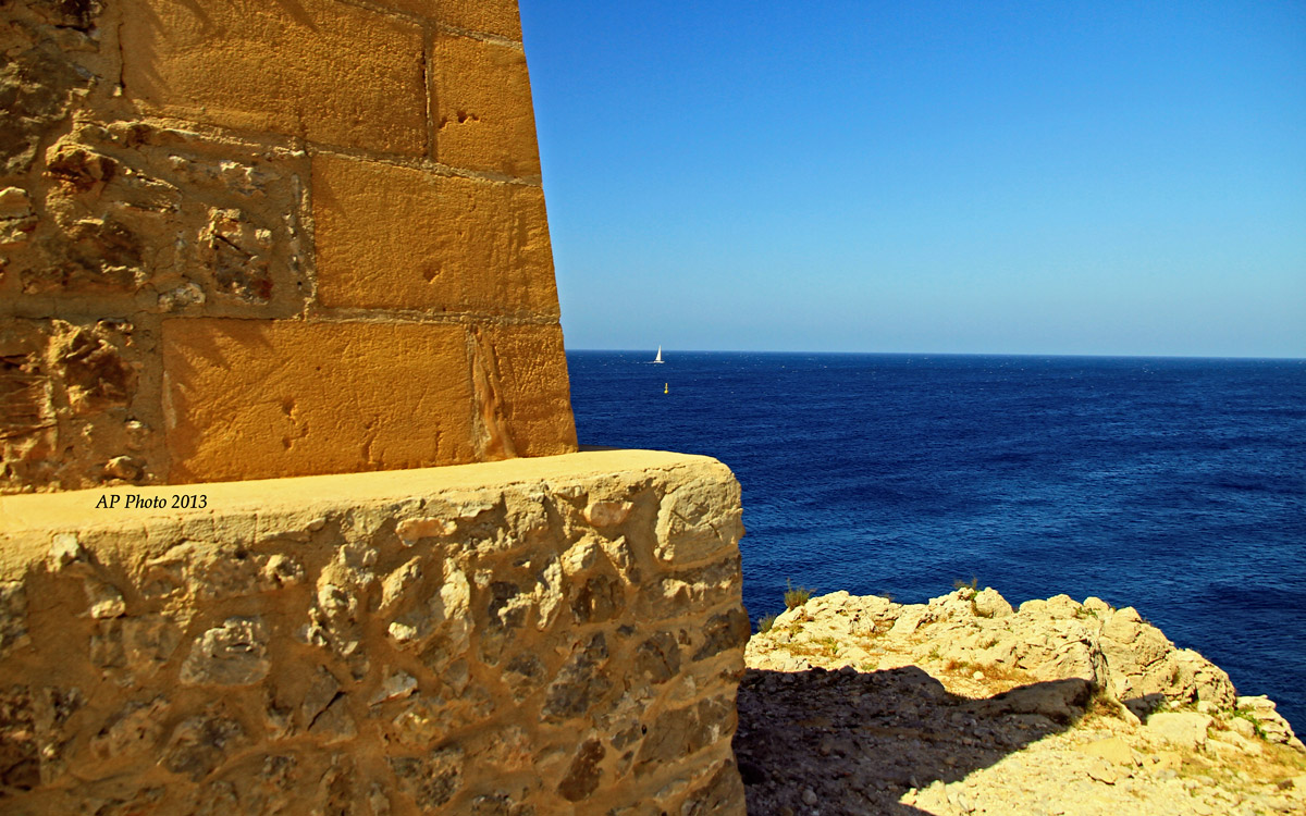 Macari - S. Vito Lo Cao (TP)-horizon on a sailing boat