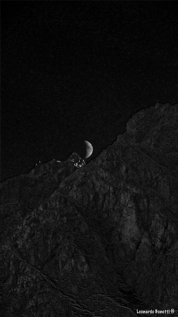 Luna e monti Monzoni