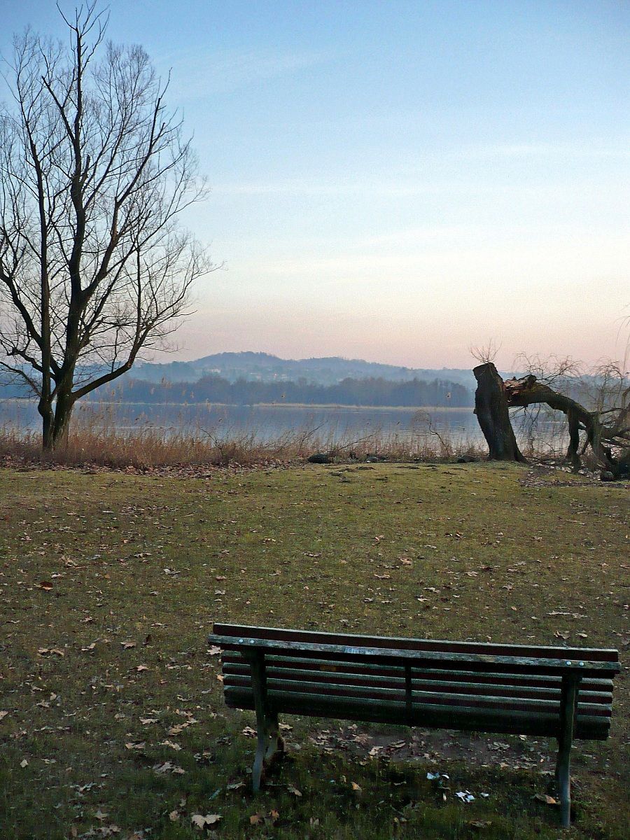 Scorcio del lago di... Varese