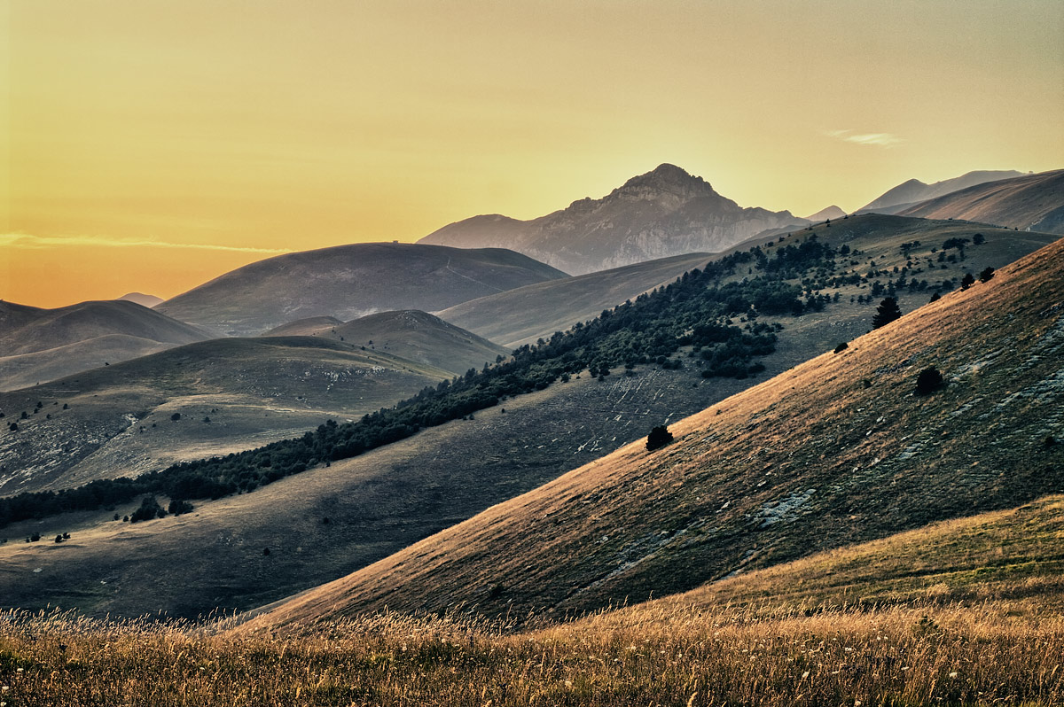 Descending from Campo Imperatore (L'Aquila)