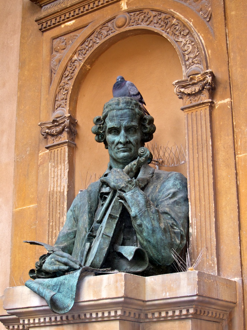 Tartini and Lieutenant colombo ;-)