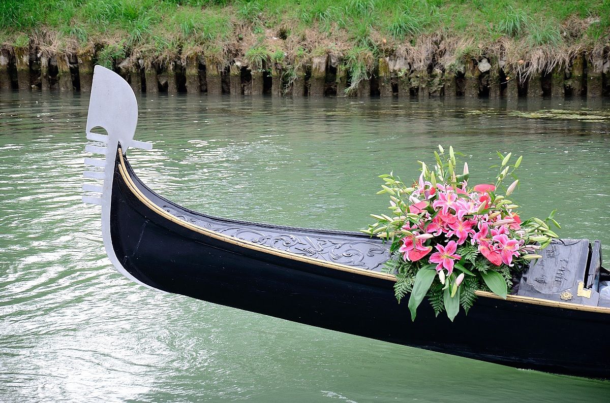 gondola in the Riviera