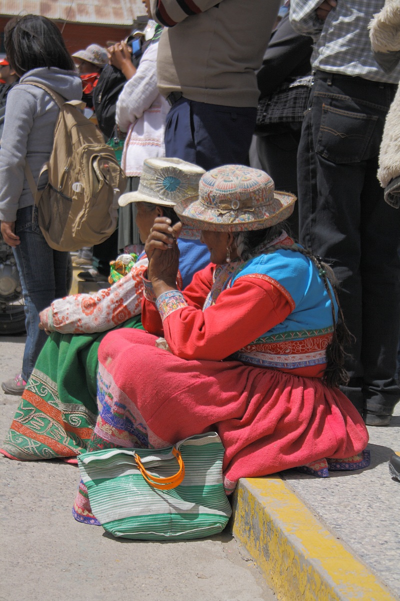 anziane signore -perù