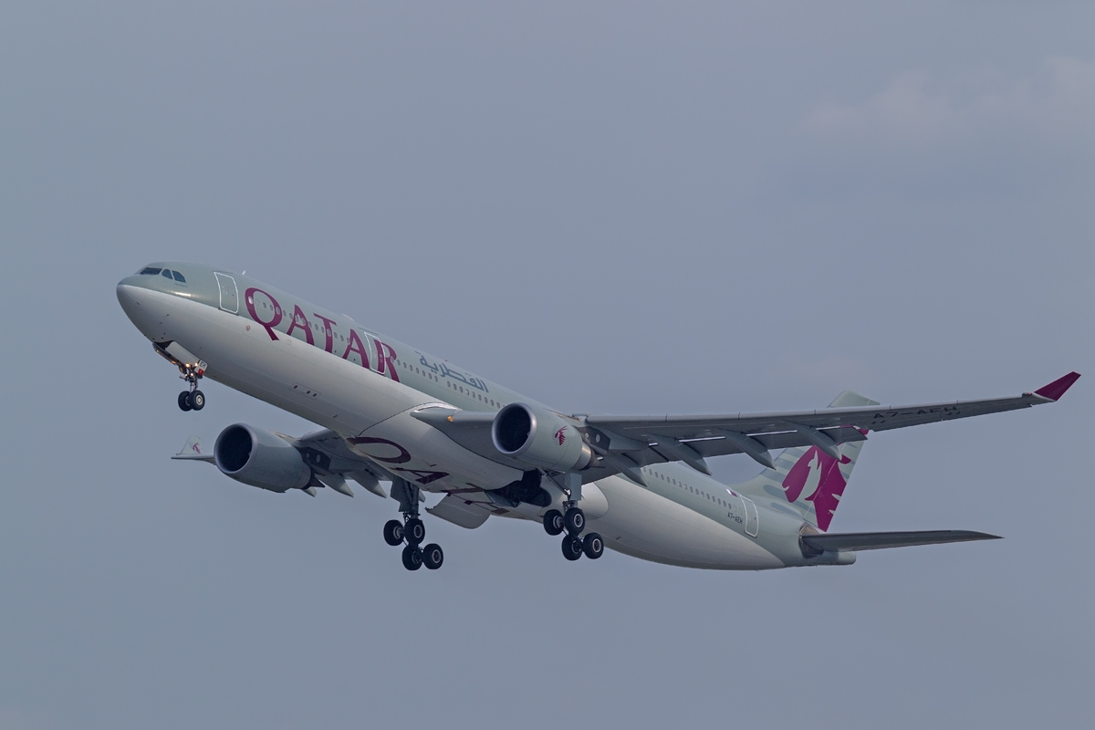 Airbus a330 Qatar Airlines