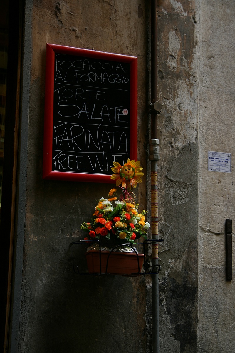 menu' del giorno, vicoli di Genova