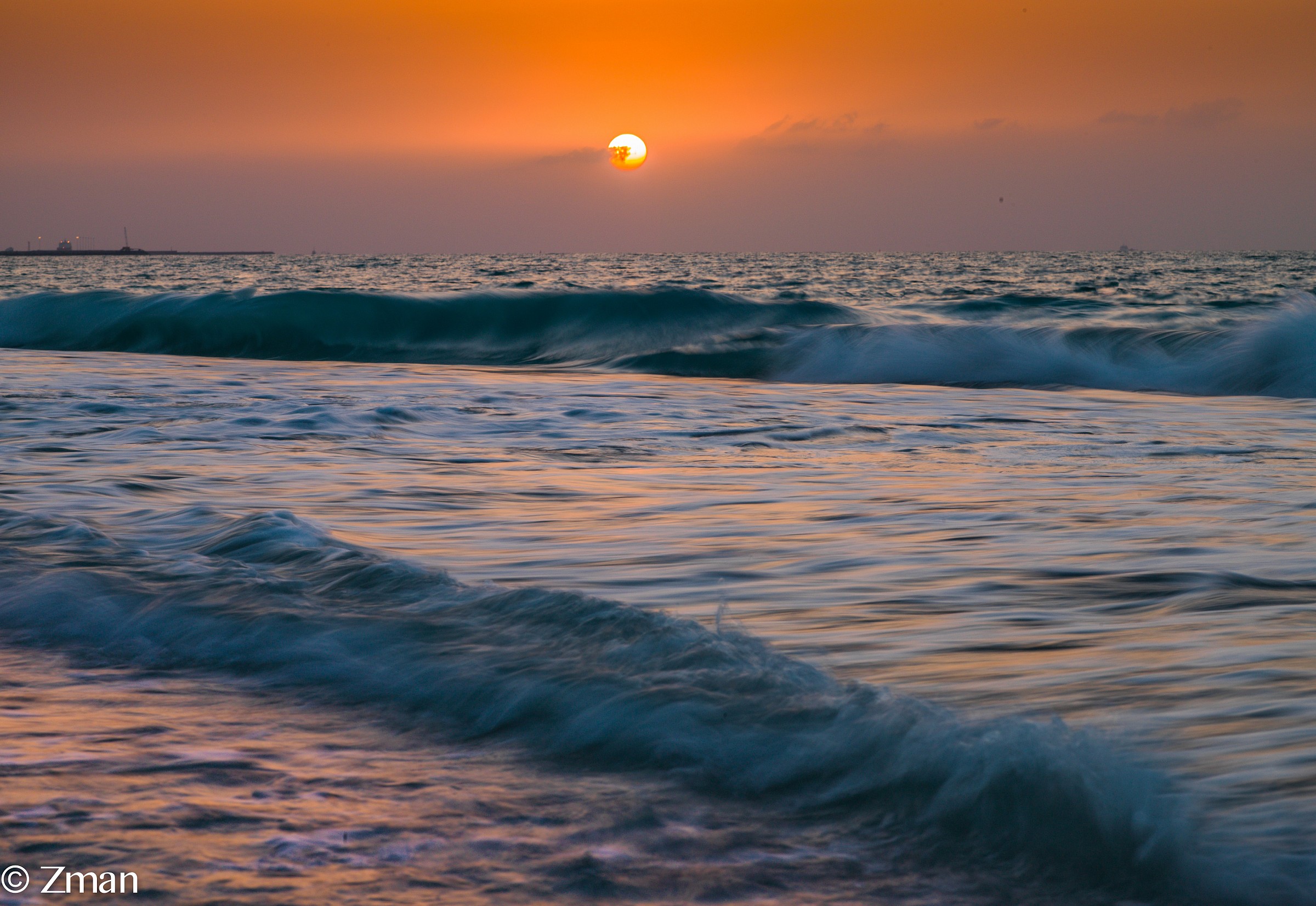 Sun Set a Saadiate Beach