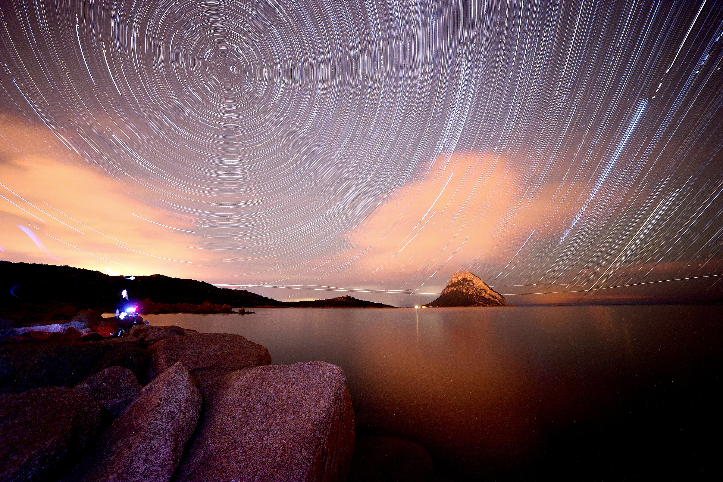 Between the sea and the stars