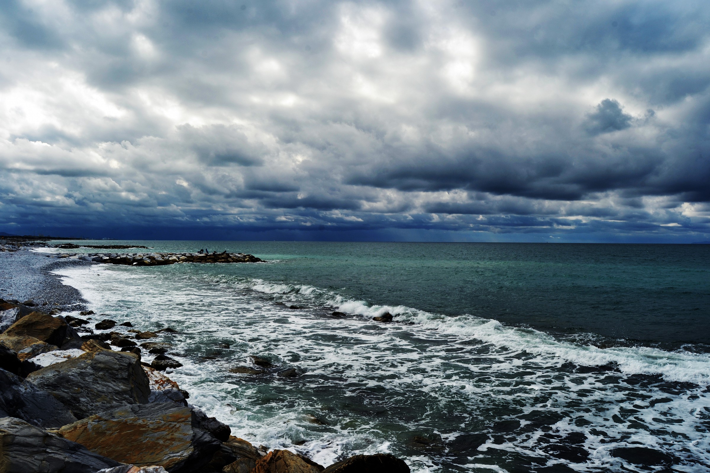 Storm coming, marina di Pisa