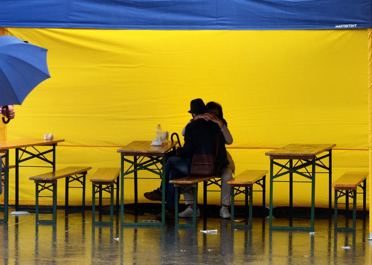 Amore in fiera: è giallo