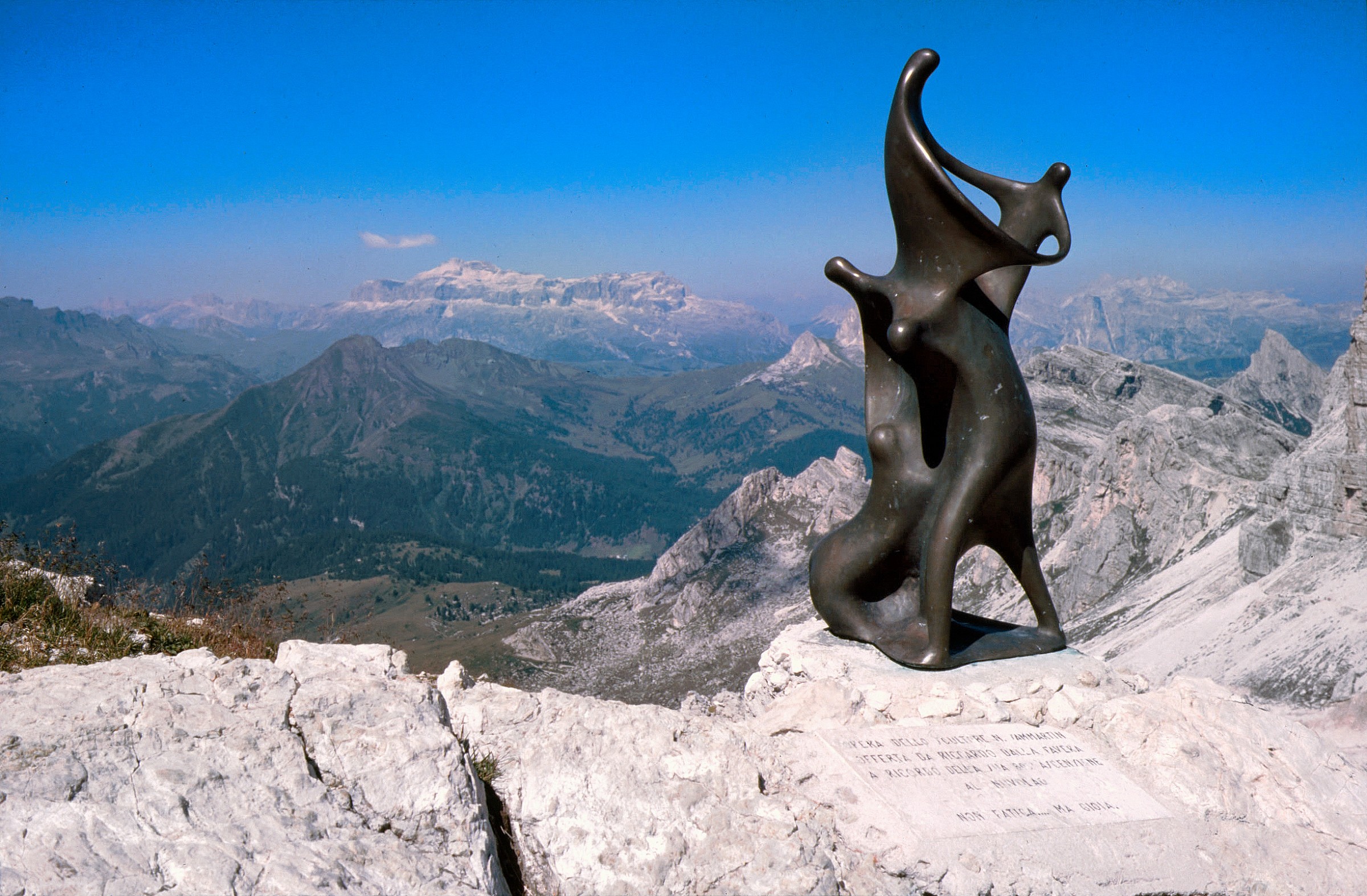 Non fatica...ma gioia Monte Nuvolau (2575 m.) - 1990