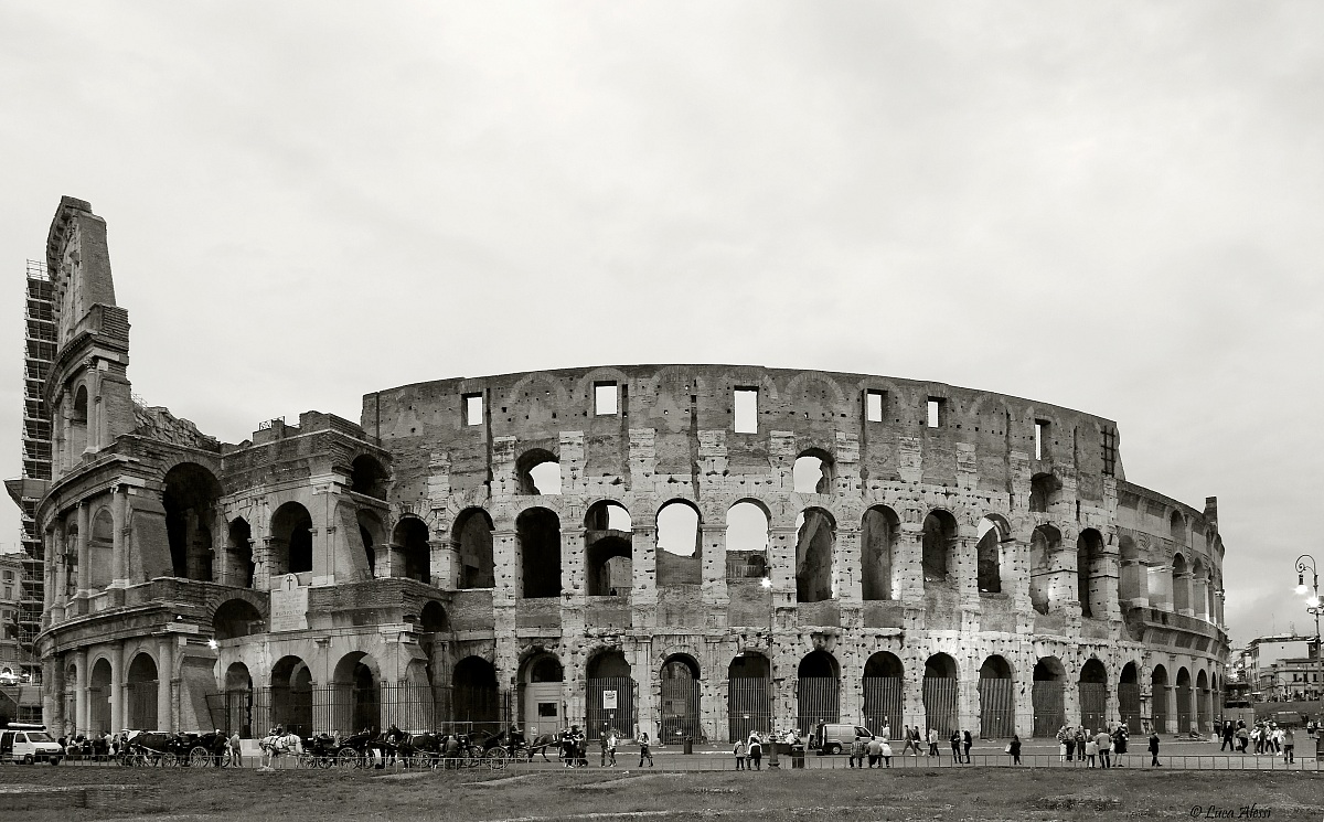 Flavian Amphitheatre b & w