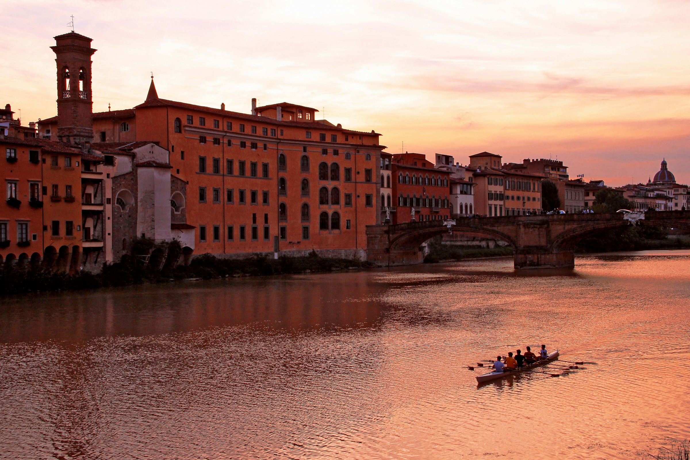 Canottieri sull'Arno