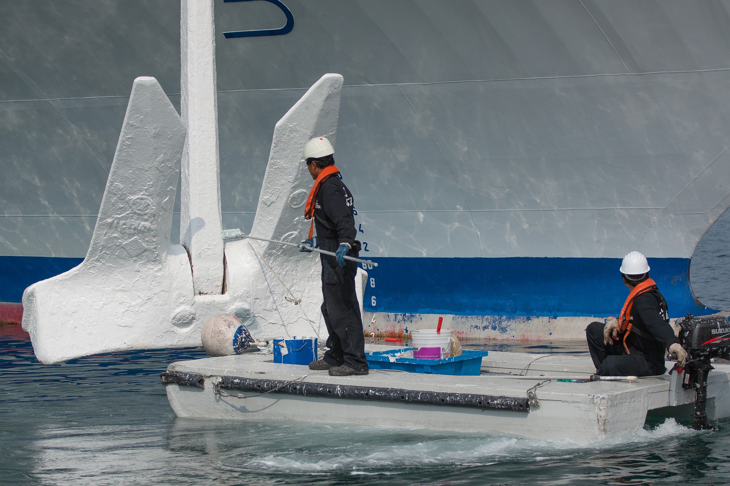 Ancora una mano all'ancora