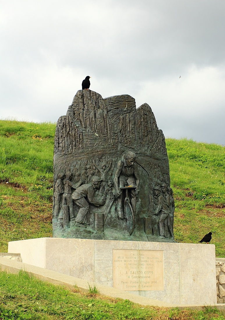 Stele di Fausto Coppi (Passo Pordoi)