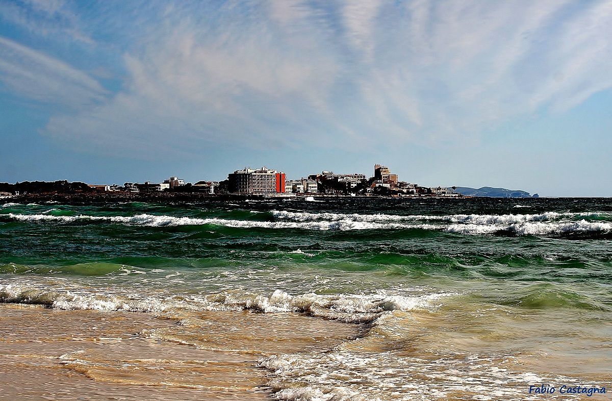 Looking at Colonia de Sant Jordi
