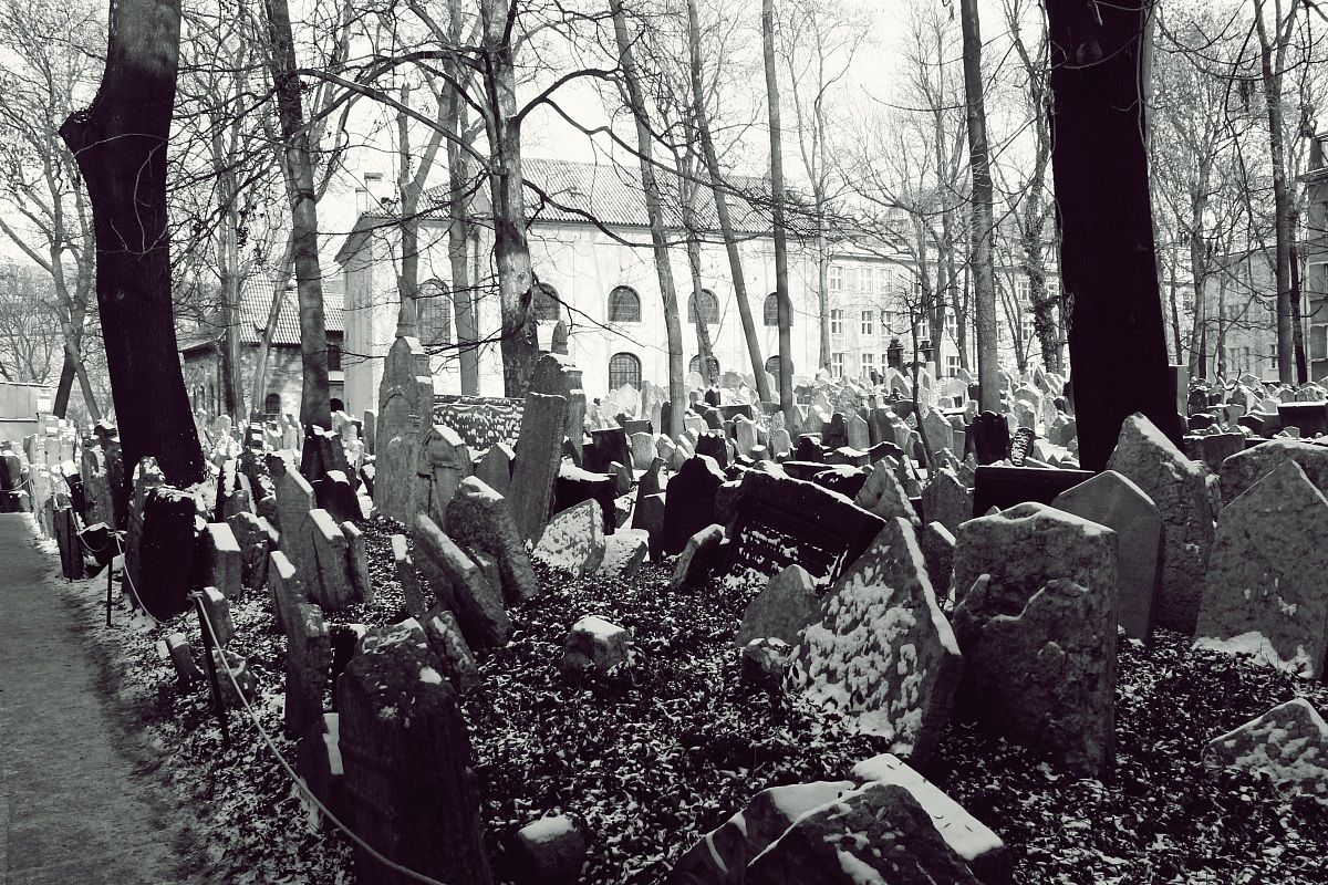 The Jewish Cemetery in Prague